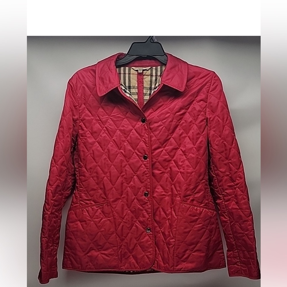 SPRING! Burberry quilted jacket in a gorgeous pink/red M VGUC